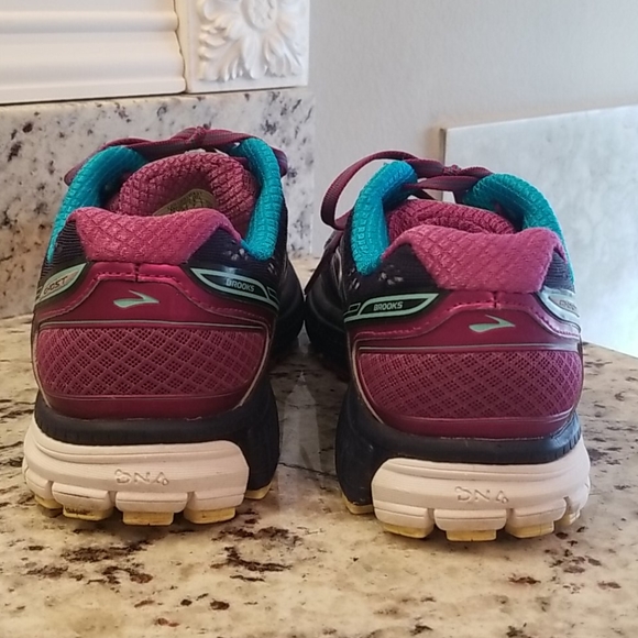 BROOKS | Running Shoe | 4044 - Picture 4 of 7